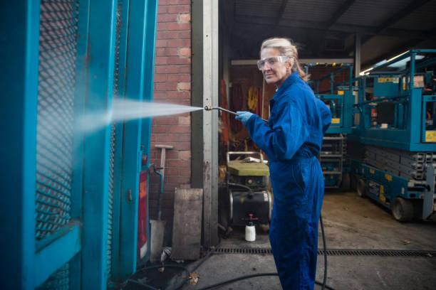 Best Pressure Washing Siding  in Spencer, IN